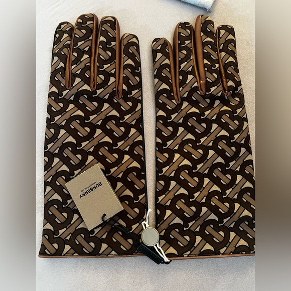 Burberry TB Logo Men’s Leather / Cashmere Gloves 9 NWT - Picture 3 of 9